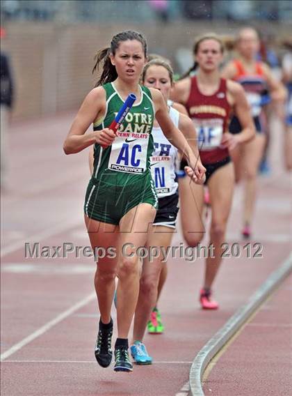 Thumbnail 3 in Penn Relays (4x800 Heats - Event 103) photogallery.
