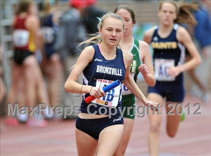 Thumbnail 1 in Penn Relays (4x800 Heats - Event 103) photogallery.