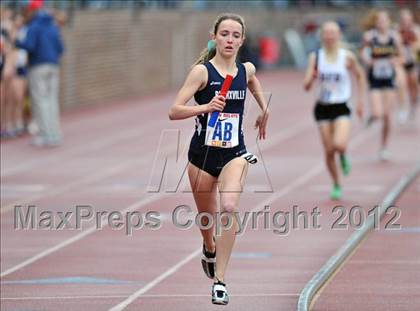 Thumbnail 2 in Penn Relays (4x800 Heats - Event 103) photogallery.