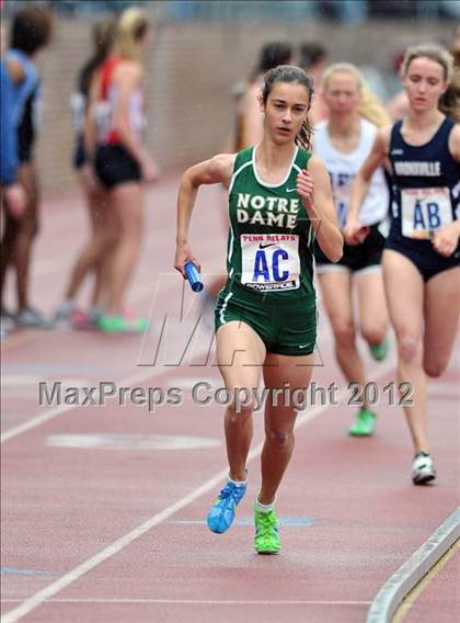Thumbnail 1 in Penn Relays (4x800 Heats - Event 103) photogallery.