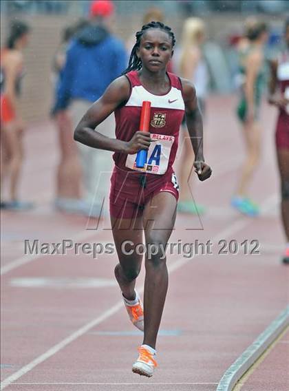Thumbnail 3 in Penn Relays (4x800 Heats - Event 103) photogallery.