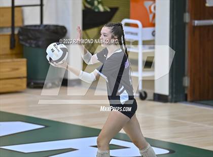 Thumbnail 2 in Anderson vs. Muncie Central (IHSAA Sectionals - Class 4A, Round 1) photogallery.