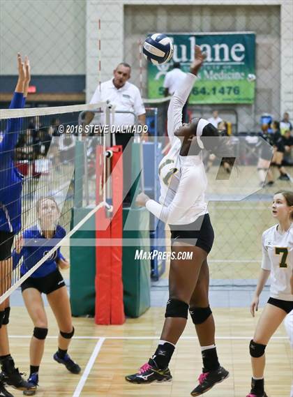 Thumbnail 2 in Cabrini vs. St. Scholastica (LHSAA Division II Quarterfinal) photogallery.