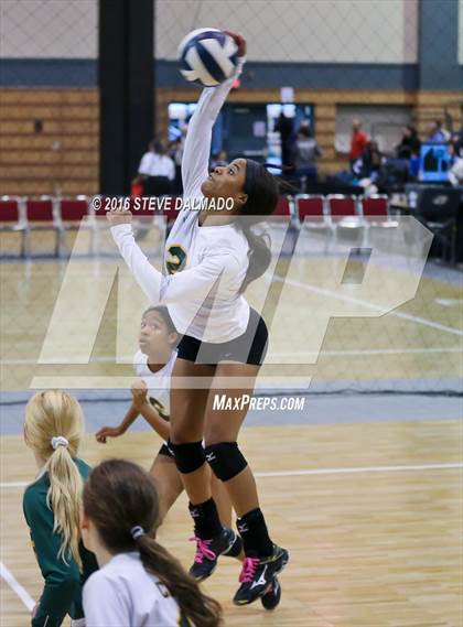 Thumbnail 2 in Cabrini vs. St. Scholastica (LHSAA Division II Quarterfinal) photogallery.