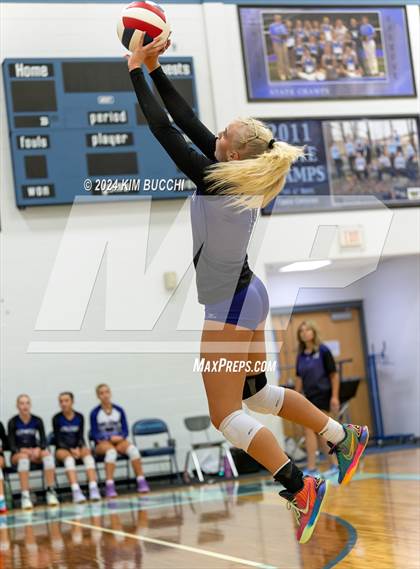 Thumbnail 2 in James Monroe vs. Cabell Midland (Philip Barbour Tournament) photogallery.