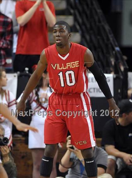 Thumbnail 1 in Village Christian vs. St. Joseph Notre Dame (CIF State D5 Final) photogallery.