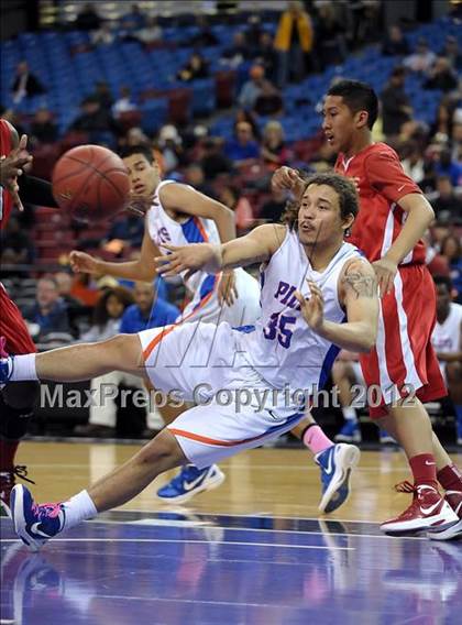 Thumbnail 2 in Village Christian vs. St. Joseph Notre Dame (CIF State D5 Final) photogallery.