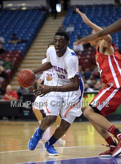 Thumbnail 1 in Village Christian vs. St. Joseph Notre Dame (CIF State D5 Final) photogallery.