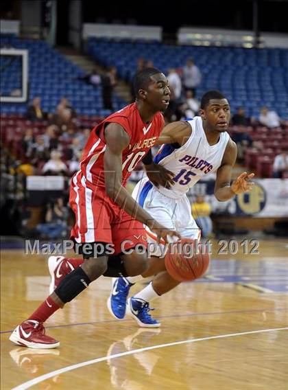 Thumbnail 1 in Village Christian vs. St. Joseph Notre Dame (CIF State D5 Final) photogallery.