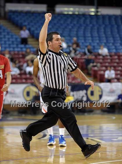 Thumbnail 2 in Village Christian vs. St. Joseph Notre Dame (CIF State D5 Final) photogallery.