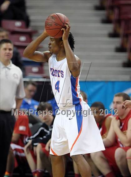 Thumbnail 2 in Village Christian vs. St. Joseph Notre Dame (CIF State D5 Final) photogallery.