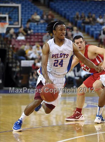 Thumbnail 2 in Village Christian vs. St. Joseph Notre Dame (CIF State D5 Final) photogallery.