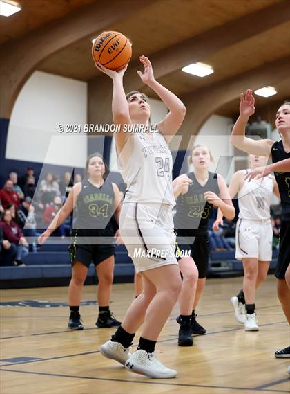 Thumbnail 1 in Isabella vs Thorsby (Chilton County Tournament) photogallery.