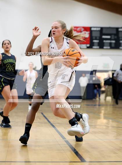 Thumbnail 1 in Isabella vs Thorsby (Chilton County Tournament) photogallery.