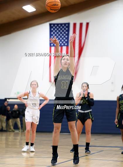 Thumbnail 2 in Isabella vs Thorsby (Chilton County Tournament) photogallery.