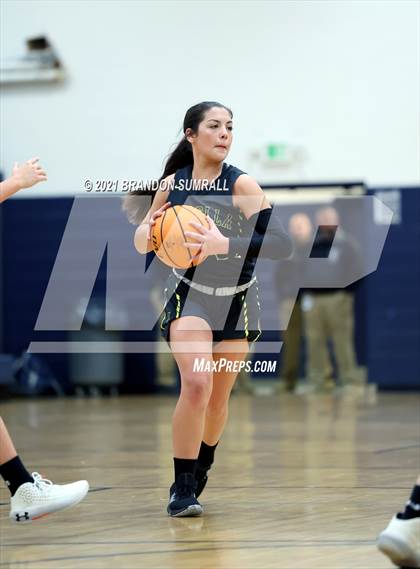 Thumbnail 3 in Isabella vs Thorsby (Chilton County Tournament) photogallery.
