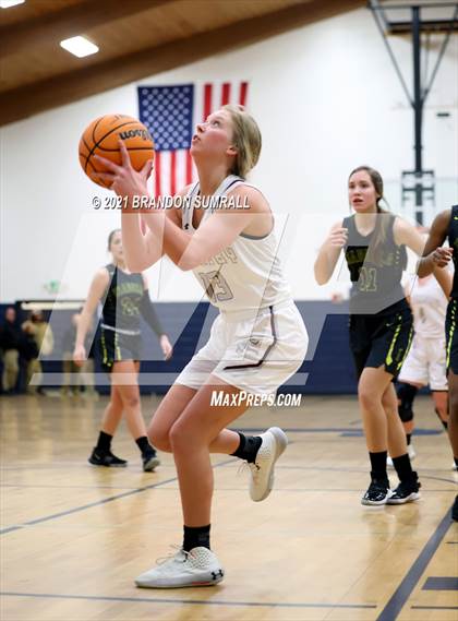 Thumbnail 2 in Isabella vs Thorsby (Chilton County Tournament) photogallery.