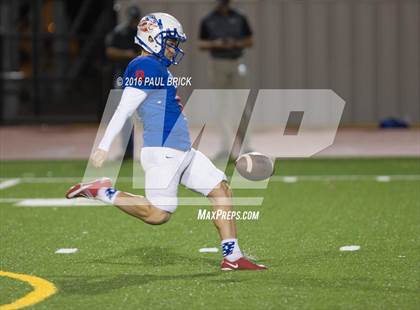 Thumbnail 2 in Westlake vs. Leander photogallery.