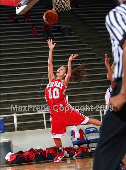 Thumbnail 2 in Wagner vs Ray (McDonalds Texas Invitational) photogallery.
