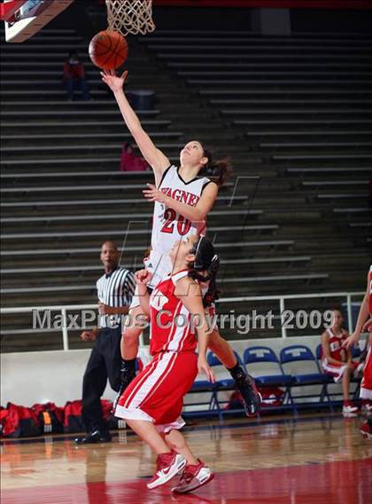 Thumbnail 3 in Wagner vs Ray (McDonalds Texas Invitational) photogallery.