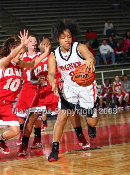 Thumbnail 2 in Wagner vs Ray (McDonalds Texas Invitational) photogallery.