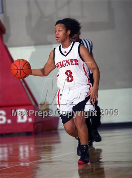 Thumbnail 3 in Wagner vs Ray (McDonalds Texas Invitational) photogallery.