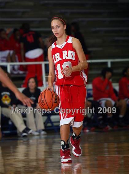 Thumbnail 2 in Wagner vs Ray (McDonalds Texas Invitational) photogallery.
