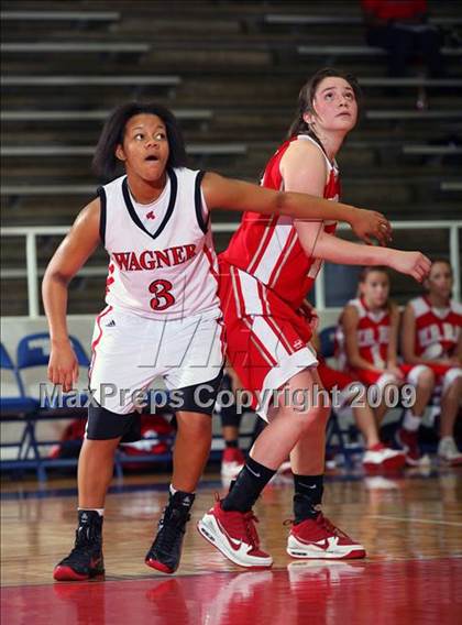Thumbnail 3 in Wagner vs Ray (McDonalds Texas Invitational) photogallery.