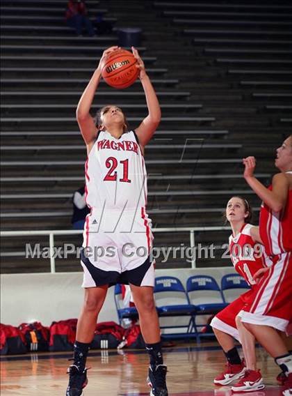 Thumbnail 2 in Wagner vs Ray (McDonalds Texas Invitational) photogallery.
