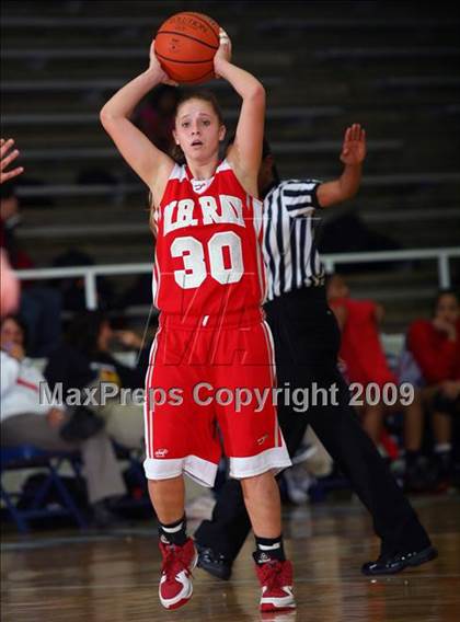 Thumbnail 1 in Wagner vs Ray (McDonalds Texas Invitational) photogallery.