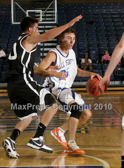 Thumbnail 3 in 2010 CHSCA All-State Game (Boys) photogallery.