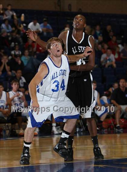 Thumbnail 2 in 2010 CHSCA All-State Game (Boys) photogallery.