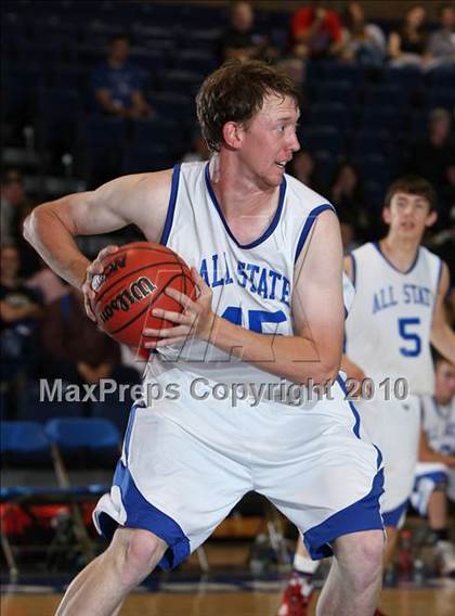 Thumbnail 3 in 2010 CHSCA All-State Game (Boys) photogallery.