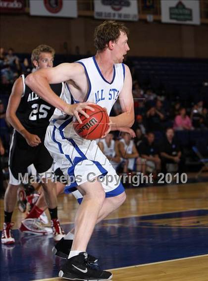 Thumbnail 1 in 2010 CHSCA All-State Game (Boys) photogallery.