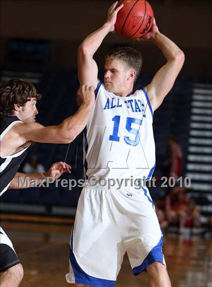 Thumbnail 2 in 2010 CHSCA All-State Game (Boys) photogallery.