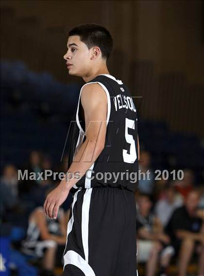 Thumbnail 3 in 2010 CHSCA All-State Game (Boys) photogallery.