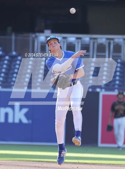 Thumbnail 3 in CIF SDS All-Star Game photogallery.