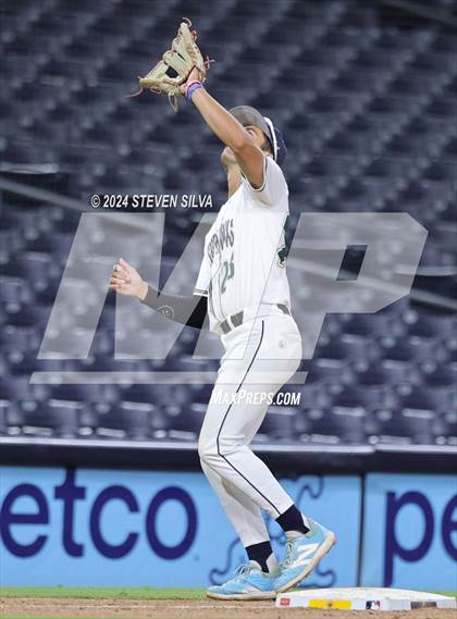 Thumbnail 2 in CIF SDS All-Star Game photogallery.