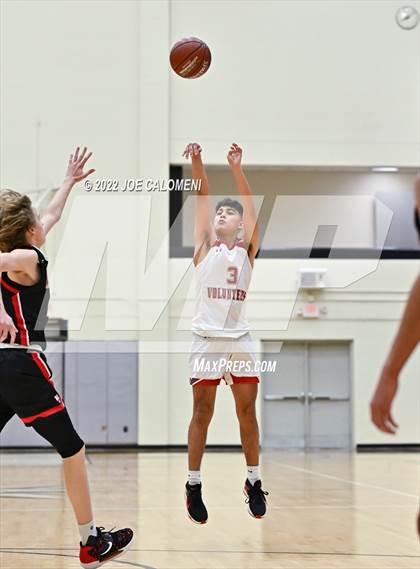 Thumbnail 2 in Lee vs Churchill photogallery.