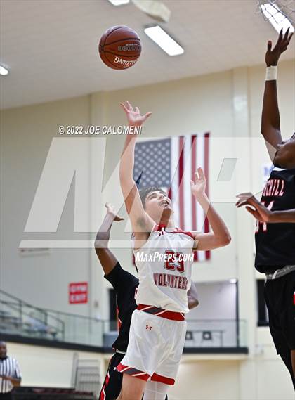 Thumbnail 1 in Lee vs Churchill photogallery.