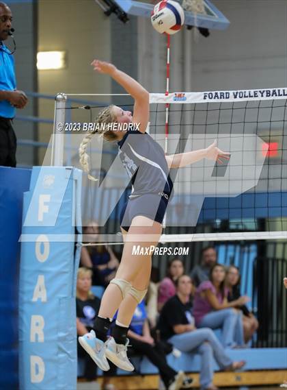 Thumbnail 1 in North Lincoln @ Foard photogallery.