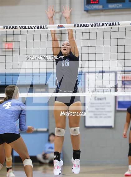 Thumbnail 3 in North Lincoln @ Foard photogallery.