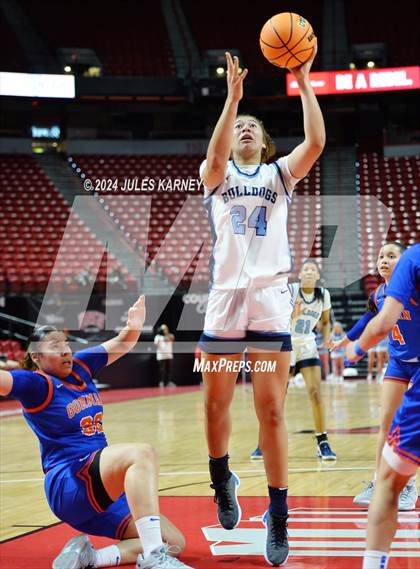 Thumbnail 2 in Centennial vs Bishop Gorman (5A State Finals) photogallery.