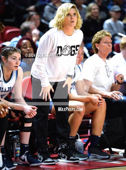 Thumbnail 3 in Centennial vs Bishop Gorman (5A State Finals) photogallery.