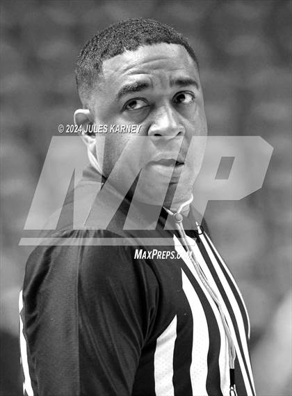 Thumbnail 2 in Centennial vs Bishop Gorman (5A State Finals) photogallery.