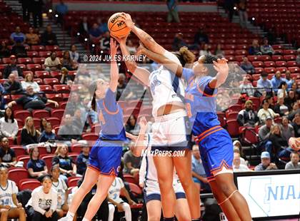 Thumbnail 2 in Centennial vs Bishop Gorman (5A State Finals) photogallery.