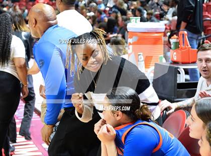 Thumbnail 3 in Centennial vs Bishop Gorman (5A State Finals) photogallery.