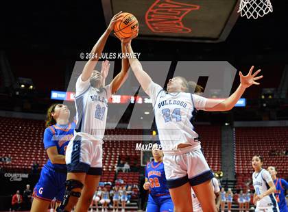 Thumbnail 3 in Centennial vs Bishop Gorman (5A State Finals) photogallery.