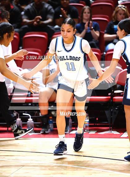 Thumbnail 1 in Centennial vs Bishop Gorman (5A State Finals) photogallery.