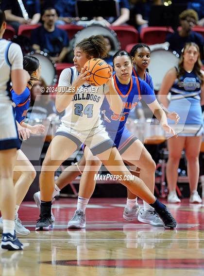 Thumbnail 3 in Centennial vs Bishop Gorman (5A State Finals) photogallery.